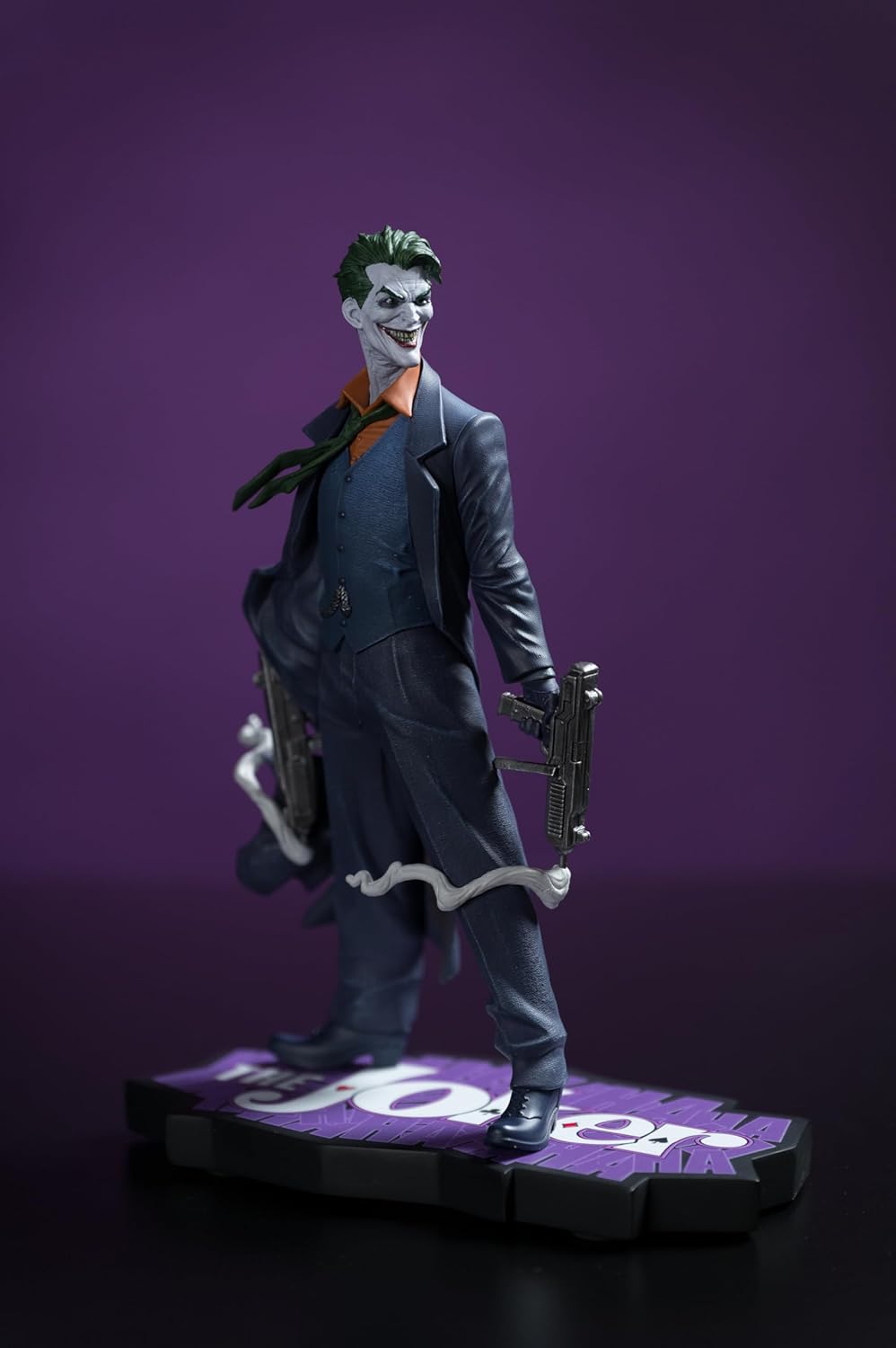 McFarlane Toys - DC Direct The Joker by Gabriele Dell'Otto (The Joker Purple Craze) 1:10 Scale Resin Statue