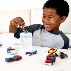 Hot Wheels Toy Car, 1:64 Scale Color Shifters Vehicle with Repeat Color Change (Styles May Vary)
