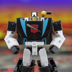 Transformers Legacy Deluxe Class Armada Universe Wheeljack Action Figure