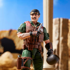 G.I. Joe Classified Series Mutt & Junkyard, Collectible 6-Inch Action Figure & Pet with 16 Accessories