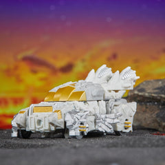 Transformers Legacy United Deluxe Class Infernac Universe Nucleous, 5.5-inch Converting Action Figure