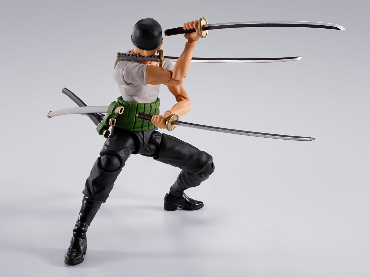 [Pre-Order] TAMASHII NATIONS - One Piece Roronoa Zoro Romance Dawn S.H.Figuarts Action Figure