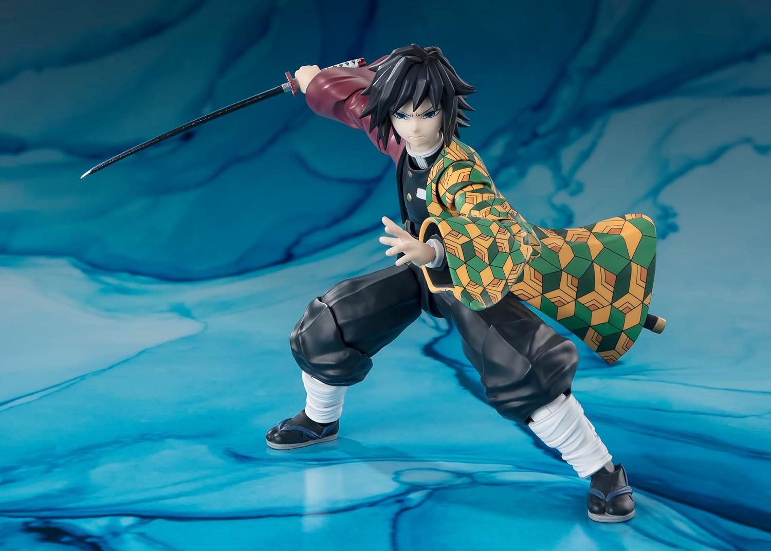 TAMASHII NATIONS - Demon Slayer: Kimetsu No Yaiba Giyu Tomioka S.H.Figuarts Action Figure