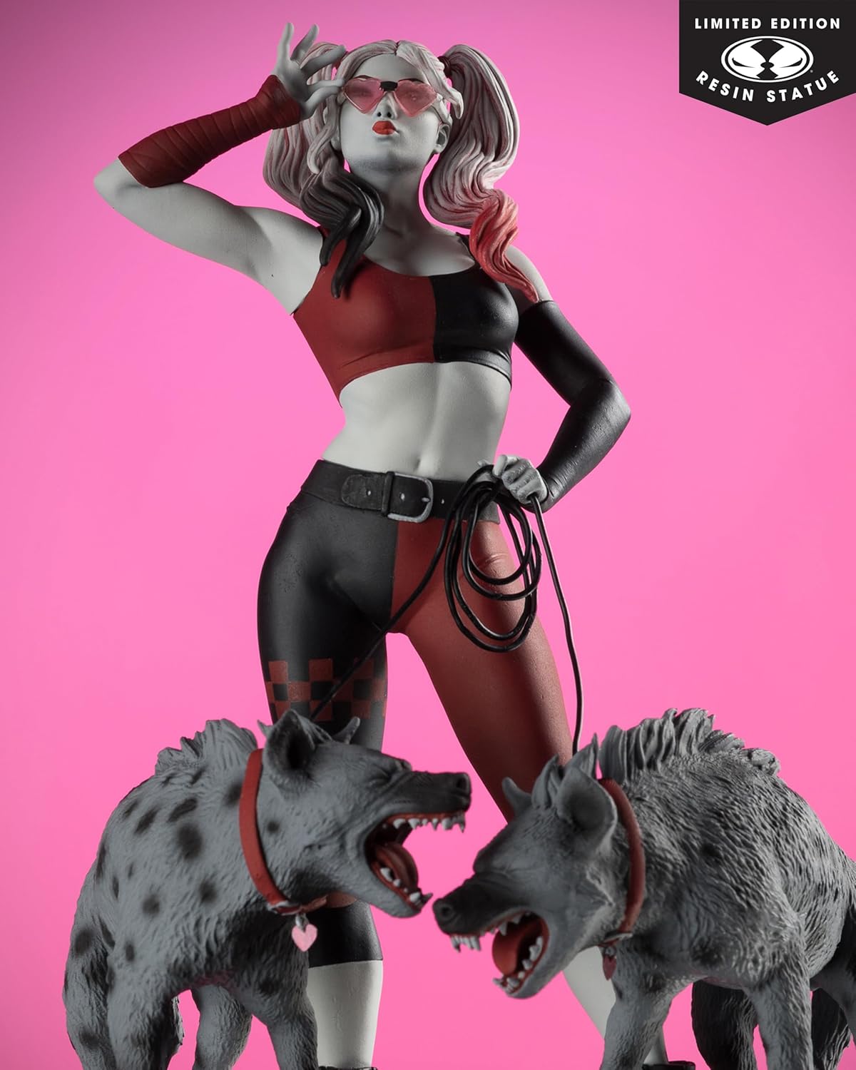 [Pre-Order] McFarlane Toys - DC Direct Harley Quinn by Jenny Frison 1:10 Scale Resin Statue